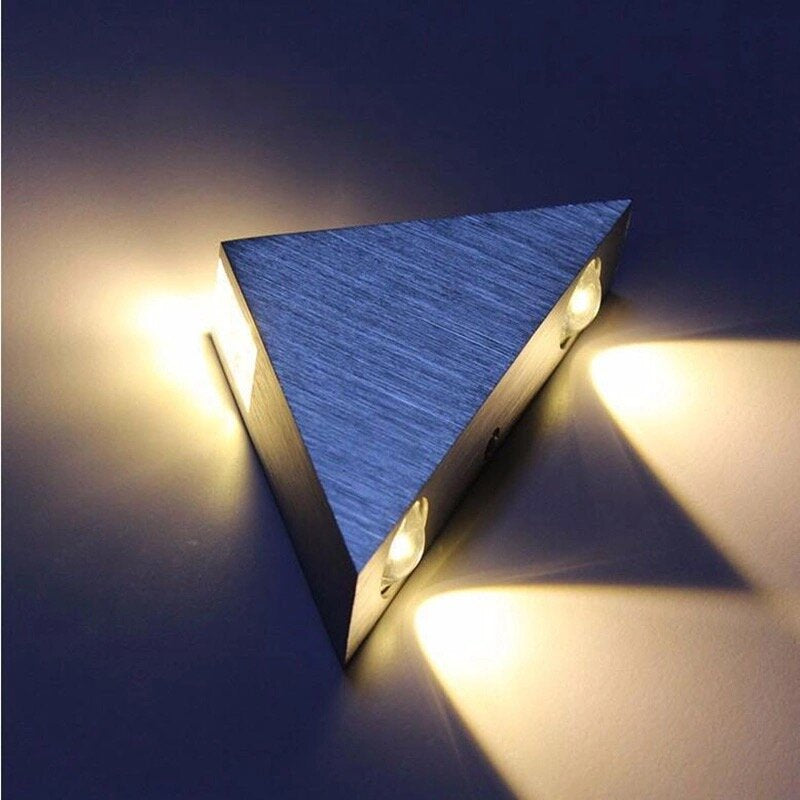 Triangle sconce top