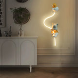 Amico Wall Lamp