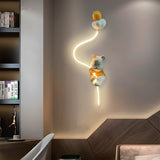 Amico Wall Lamp