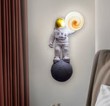 Leon Space Modern Wall Lamp