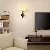 Aveil  Wall Lamp
