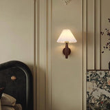 Aveil  Wall Lamp